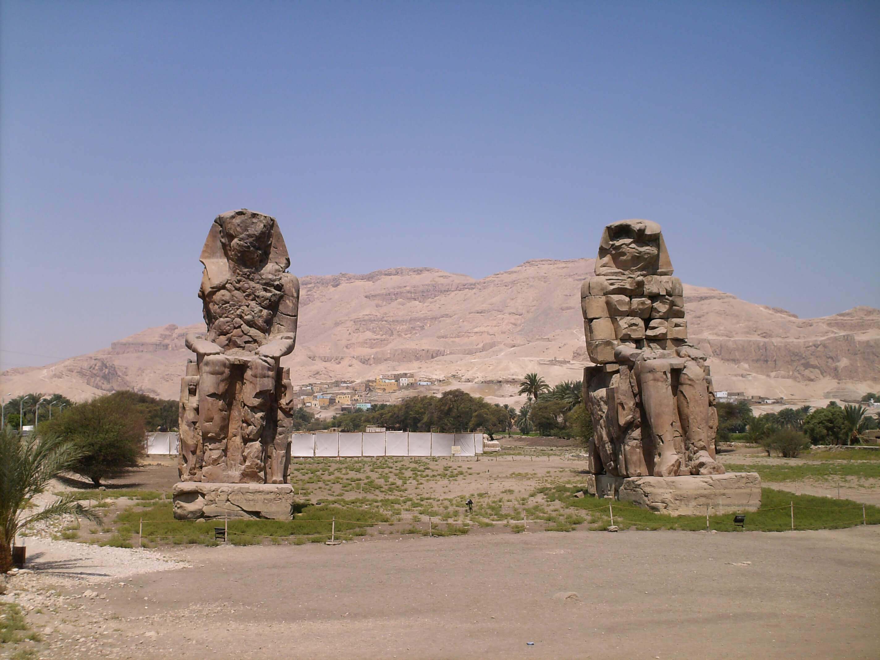 COLOSSI OF MEMNON